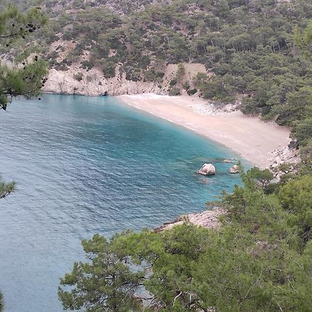 Cileks Apart Otel Fethiye Esterno foto