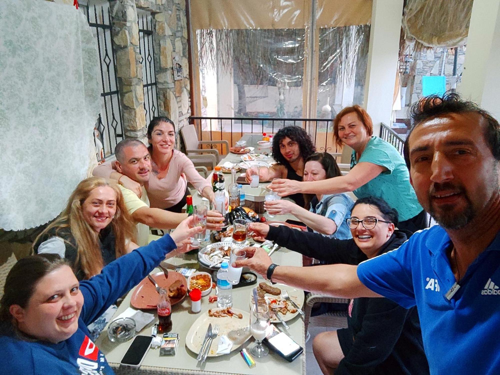 Cileks Apart Otel Fethiye Esterno foto