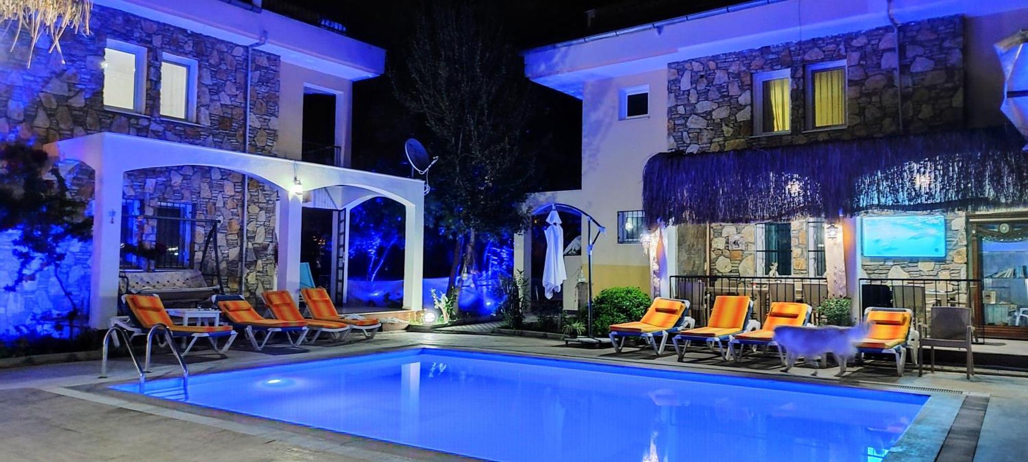 Cileks Apart Otel Fethiye Esterno foto