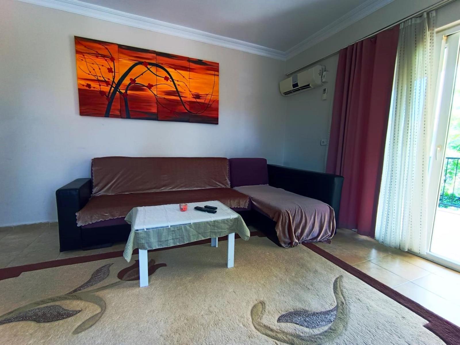 Cileks Apart Otel Fethiye Esterno foto