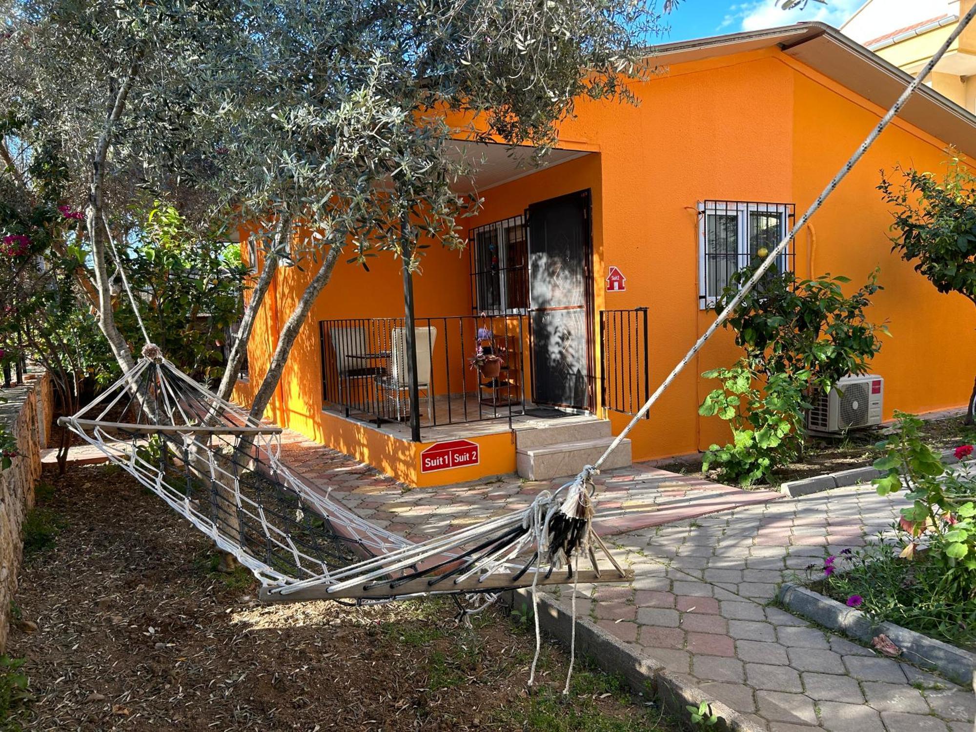 Cileks Apart Otel Fethiye Esterno foto