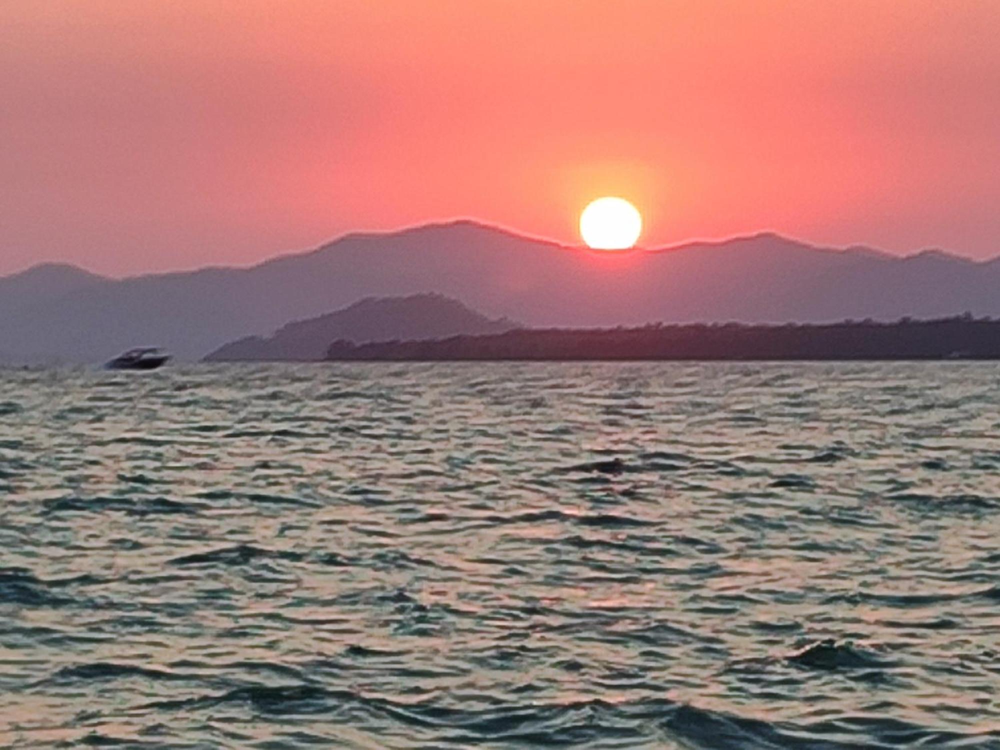 Cileks Apart Otel Fethiye Esterno foto